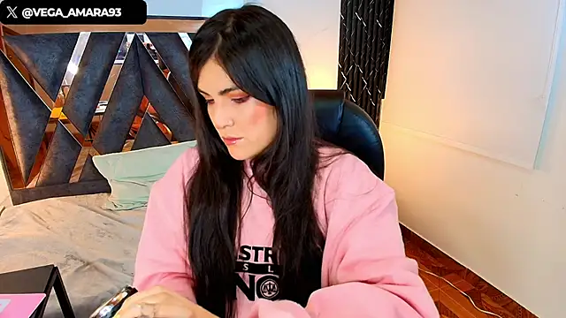 Snapshot of Amara_vega chatting on November 2025 06:56:02 AM Amara vega online show from November 2025 06:56:02 AM