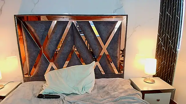 Snapshot of Amara_vega chatting on November 2025 01:12:02 PM Amara vega online show from November 2025 01:12:02 PM