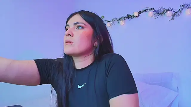 Amara vega online show from April 2026 02:09:02 PM