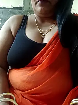 Snapshot of sneha_rose chatting on February 2025 03:52:02 AM sneha rose online show from February 2025 03:52:02 AM