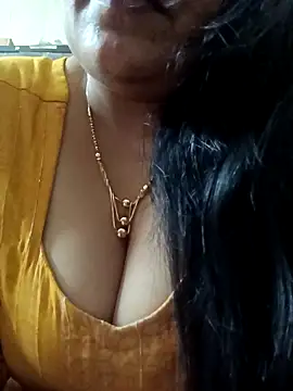 Snapshot of sneha_rose chatting on February 2025 04:20:01 AM sneha rose online show from February 2025 04:20:01 AM