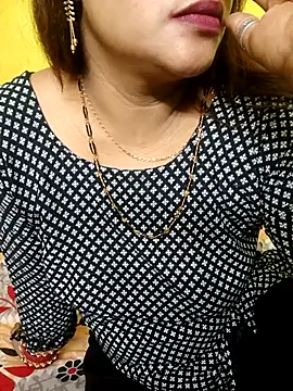 Sexyranibhabhi online show from April 2026 02:12:01 PM