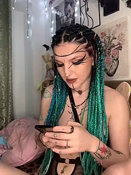 Snapshot of MoonAgnes chatting on June 2026 01:15:01 PM MoonAgnes online show from June 2026 01:15:01 PM