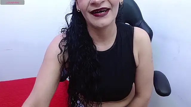 AlexandraJones  online show from October 2025 03:51:02 AM