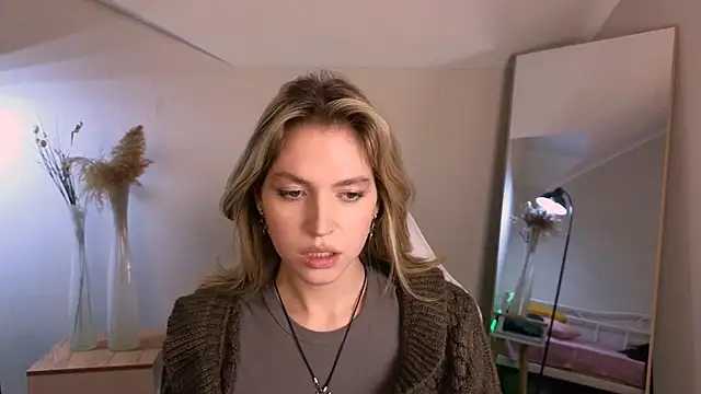 Niky  Jess online show from January 2025 08:11:01 PM