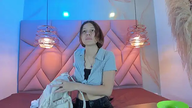 AngelaaCute  online show from February 2025 12:52:02 PM