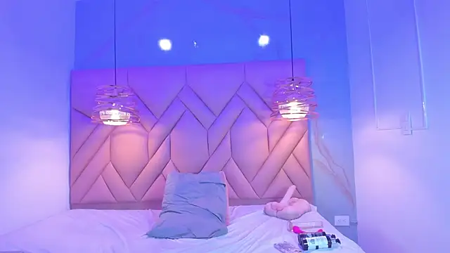 AngelaaCute  online show from March 2025 03:18:01 PM