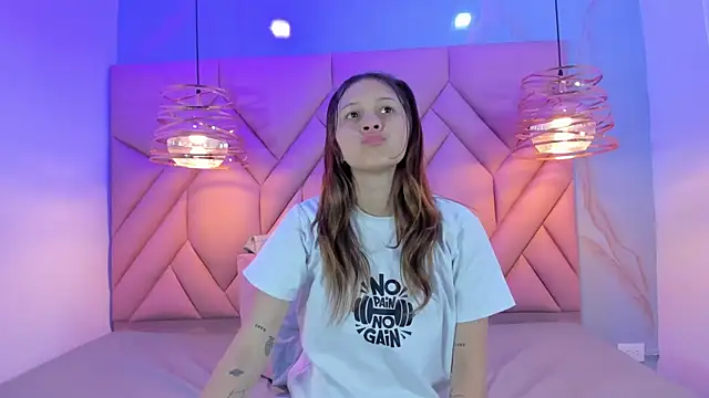 AngelaaCute  online show from March 2025 12:25:01 PM