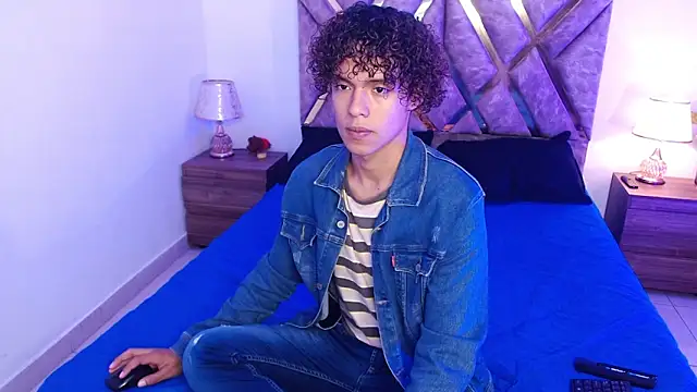 Snapshot of nickolas_moon chatting on September 2025 02:50:02 PM nickolas moon online show from September 2025 02:50:02 PM