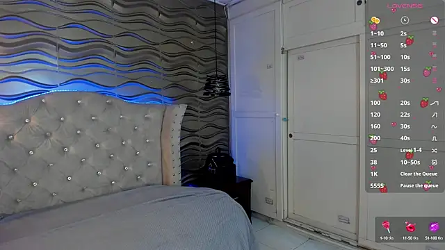 Snapshot of meraki_fraise chatting on January 2025 10:30:02 PM meraki fraise online show from January 2025 10:30:02 PM