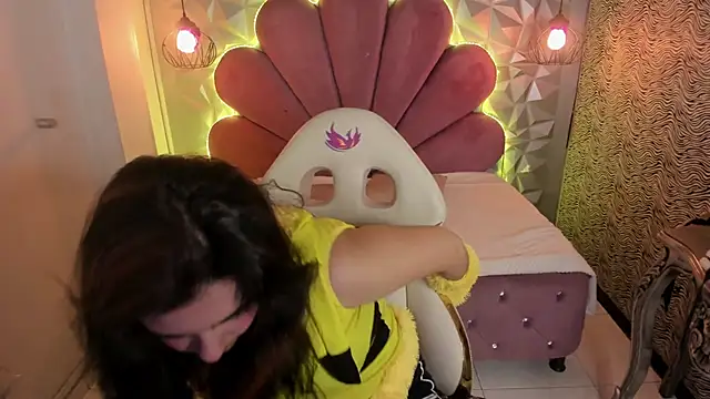 Snapshot of meraki_fraise chatting on February 2025 11:09:01 PM meraki fraise online show from February 2025 11:09:01 PM