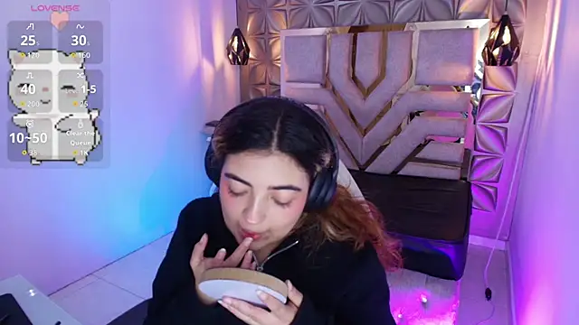 Snapshot of meraki_fraise chatting on September 2025 06:57:01 PM meraki fraise online show from September 2025 06:57:01 PM