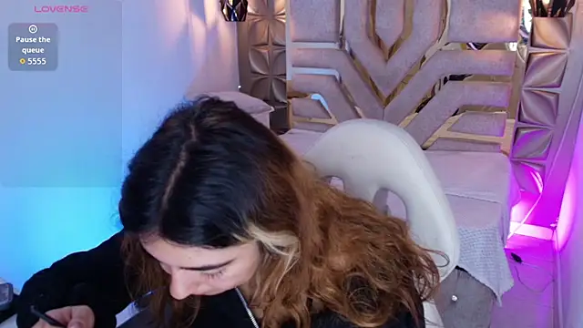 Snapshot of meraki_fraise chatting on October 2025 08:06:02 PM meraki fraise online show from October 2025 08:06:02 PM