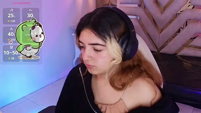 Snapshot of meraki_fraise chatting on October 2025 07:23:02 PM meraki fraise online show from October 2025 07:23:02 PM