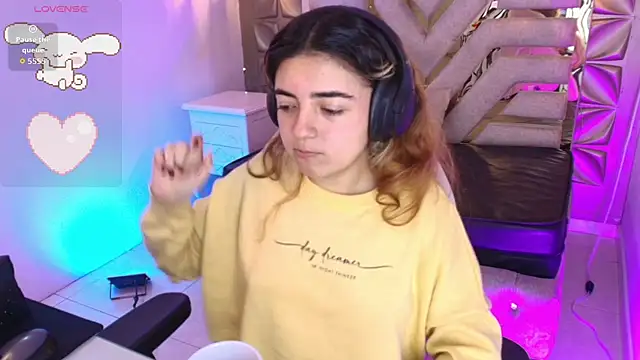 Snapshot of meraki_fraise chatting on November 2025 08:14:01 PM meraki fraise online show from November 2025 08:14:01 PM