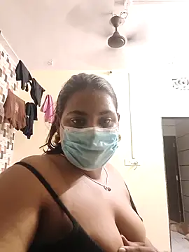 Hotmilfxox online show from April 2026 11:29:02 PM