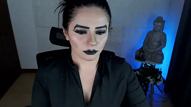 Snapshot of GODDESS_EVANS chatting on April 2026 12:34:01 AM GODDESS EVANS online show from April 2026 12:34:01 AM