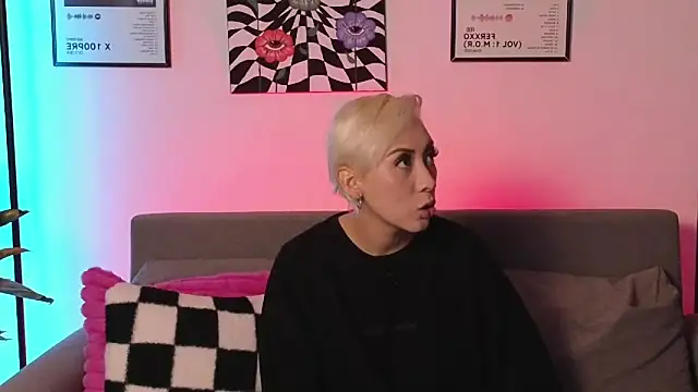 Snapshot of jane_hart_ chatting on April 2026 12:48:01 AM jane hart online show from April 2026 12:48:01 AM