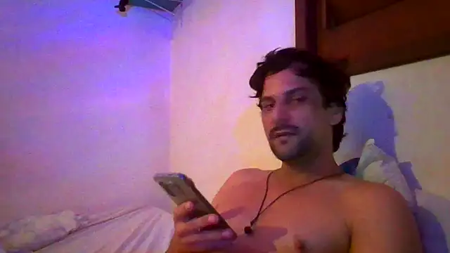 Snapshot of couplemilk chatting on February 2026 01:42:02 AM couplemilk online show from February 2026 01:42:02 AM