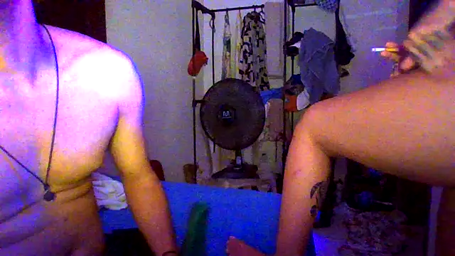 Snapshot of couplemilk chatting on April 2026 05:38:02 AM couplemilk online show from April 2026 05:38:02 AM