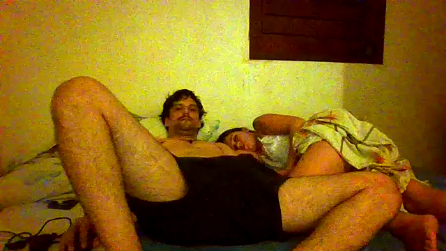 Snapshot of couplemilk chatting on May 2026 01:32:02 AM couplemilk online show from May 2026 01:32:02 AM