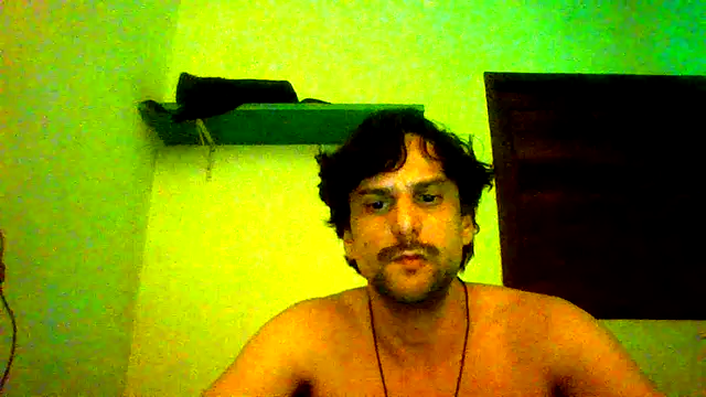 Snapshot of couplemilk chatting on May 2026 04:18:02 AM couplemilk online show from May 2026 04:18:02 AM