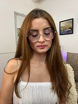Snapshot of MiaaLoren chatting on April 2026 09:08:01 PM MiaaLoren online show from April 2026 09:08:01 PM