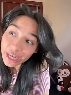 Adriennesexxx online show from April 2026 06:02:01 PM