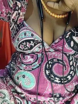 Snapshot of Anjali_cute-Pondati chatting on September 2025 12:35:01 AM Anjali cute-Pondati online show from September 2025 12:35:01 AM