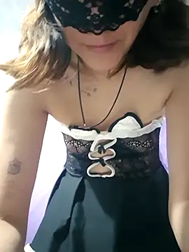 Snapshot of Lunababymylove chatting on May 2026 01:47:01 AM Lunababymylove online show from May 2026 01:47:01 AM
