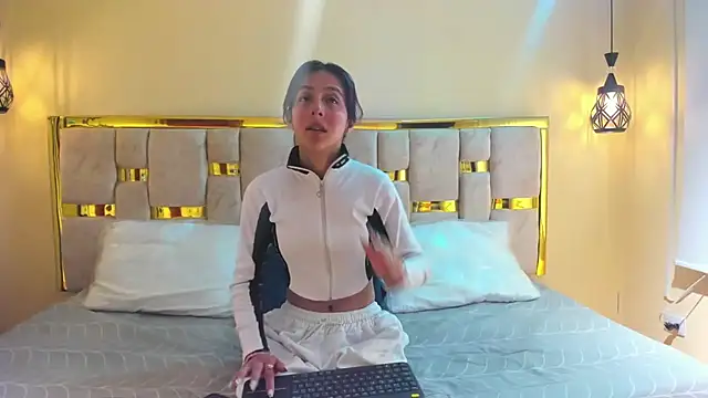 ling ling24 online show from October 2025 03:04:02 AM