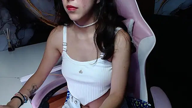 Snapshot of ling_ling24 chatting on May 2026 03:24:02 AM ling ling24 online show from May 2026 03:24:02 AM