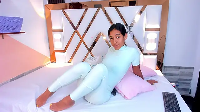 Snapshot of amberr_sweett69 chatting on January 2025 06:36:02 PM amberr sweett69 online show from January 2025 06:36:02 PM