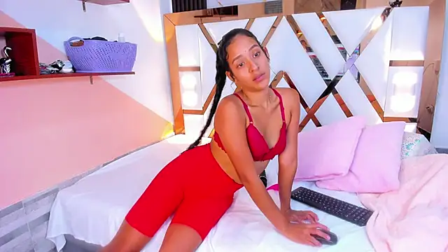 Snapshot of amberr_sweett69 chatting on February 2025 06:46:02 PM amberr sweett69 online show from February 2025 06:46:02 PM