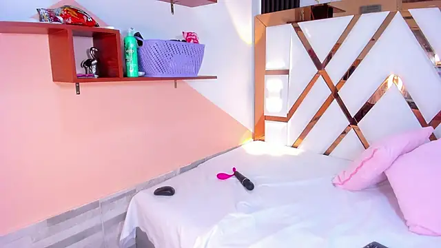 Snapshot of amberr_sweett69 chatting on February 2025 06:52:01 PM amberr sweett69 online show from February 2025 06:52:01 PM