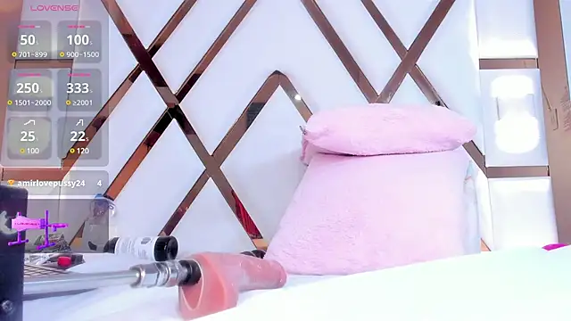 Snapshot of amberr_sweett69 chatting on February 2025 09:48:01 PM amberr sweett69 online show from February 2025 09:48:01 PM