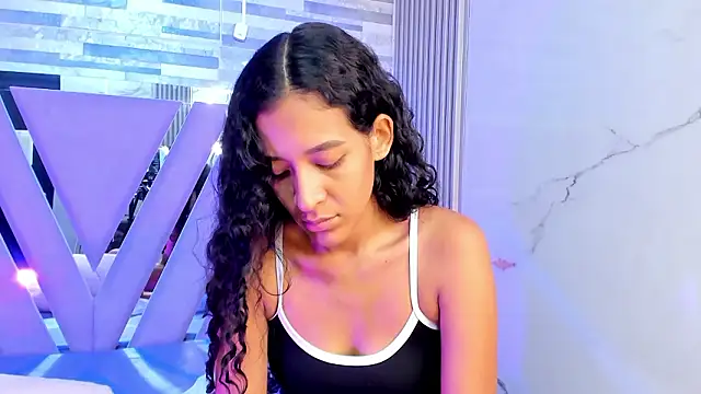 Snapshot of amberr_sweett69 chatting on March 2026 07:40:01 PM amberr sweett69 online show from March 2026 07:40:01 PM