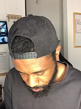 KaelMoreau online show from October 2025 11:31:02 AM