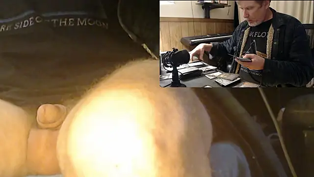 Snapshot of BrisonChase chatting on December 2024 04:42:01 PM BrisonChase online show from December 2024 04:42:01 PM