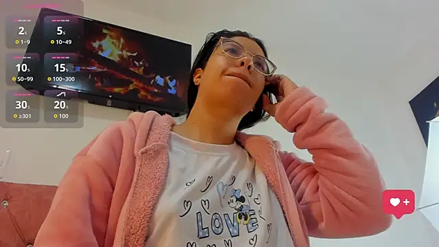 Vahiolet smith online show from December 2025 03:37:02 AM