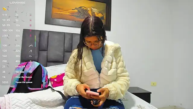 Vahiolet smith online show from July 2026 12:22:02 PM