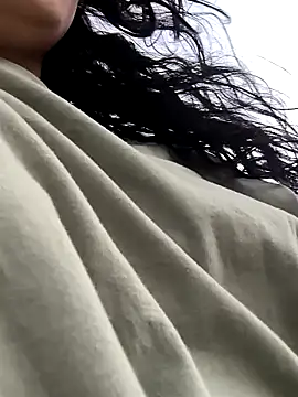 Snapshot of Fun_Everywhere chatting on December 2024 07:21:01 PM Fun Everywhere online show from December 2024 07:21:01 PM