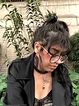 Snapshot of Fun_Everywhere chatting on January 2025 11:07:02 PM Fun Everywhere online show from January 2025 11:07:02 PM