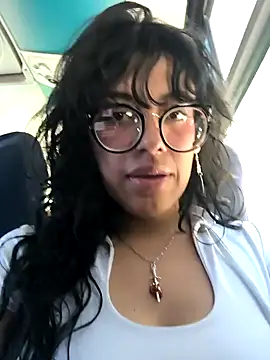 Snapshot of Fun_Everywhere chatting on January 2025 04:08:01 PM Fun Everywhere online show from January 2025 04:08:01 PM