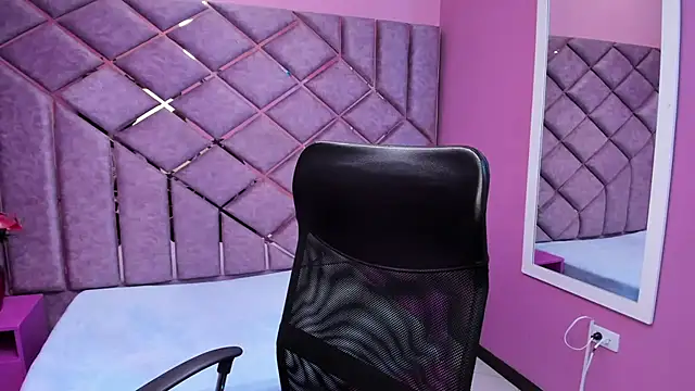 AnnySweett  online show from October 2025 06:19:02 PM