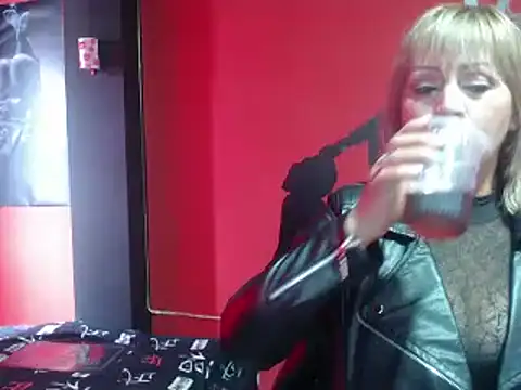 KLOE PIELL online show from January 2025 05:21:02 PM