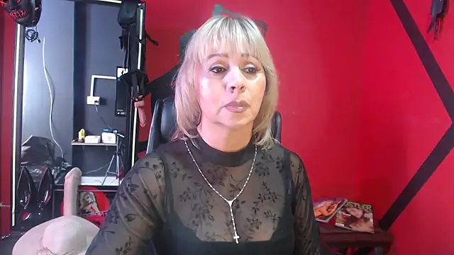 KLOE PIELL online show from September 2025 09:15:01 PM