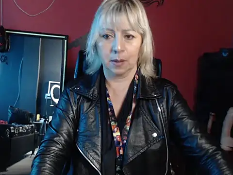 KLOE PIELL online show from February 2026 09:35:02 PM