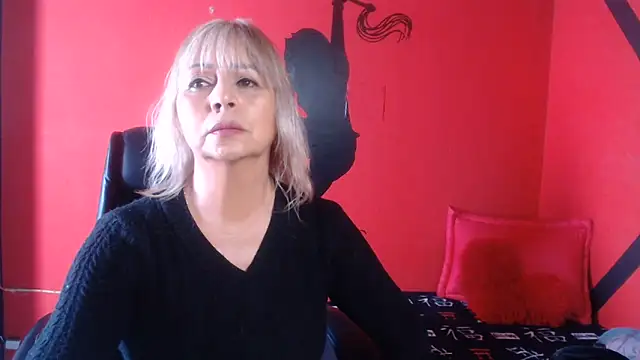 KLOE PIELL online show from June 2026 04:53:01 PM