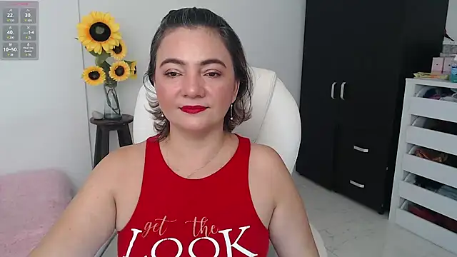 Ghada milf online show from December 2024 01:07:02 PM